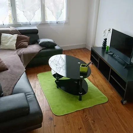 appartement de 79 m² à 500 mètres de la cure Jonzac Esterno foto