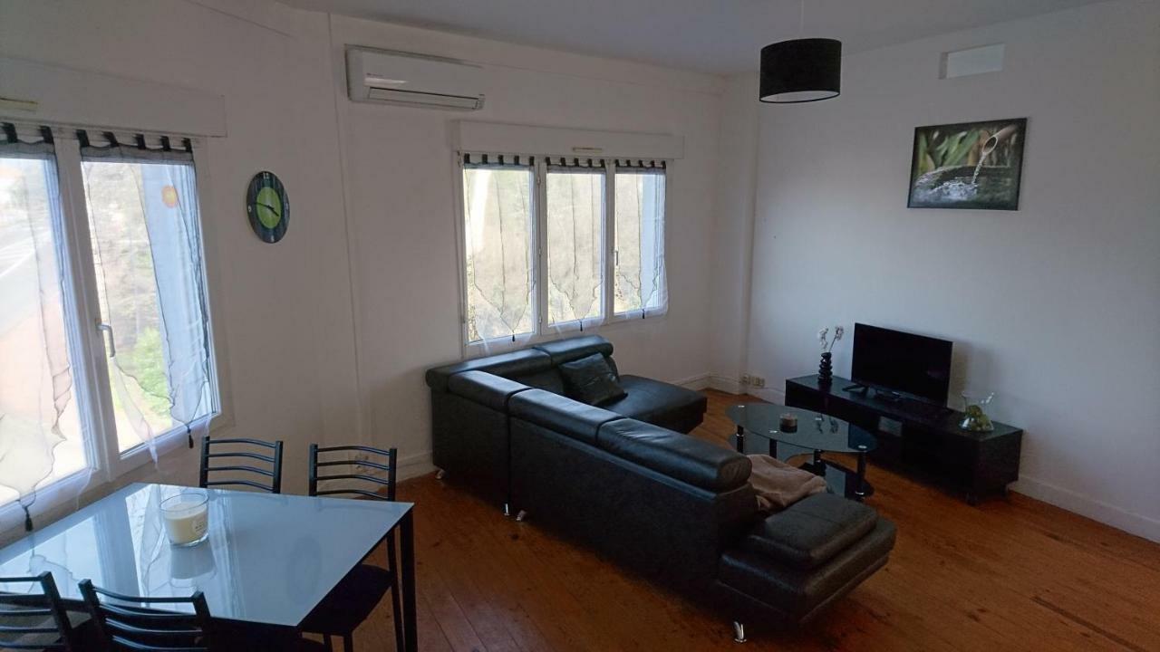 De 79 M² A 500 Metres De La Cure Apartment Jonzac