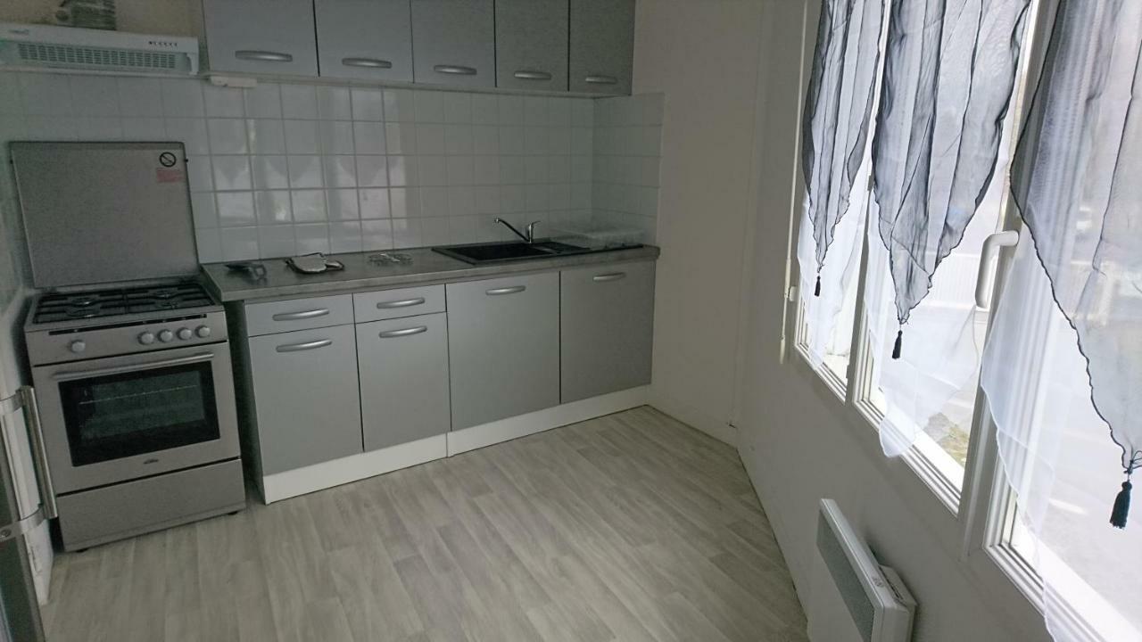 De 79 M² A 500 Metres De La Cure * Jonzac
